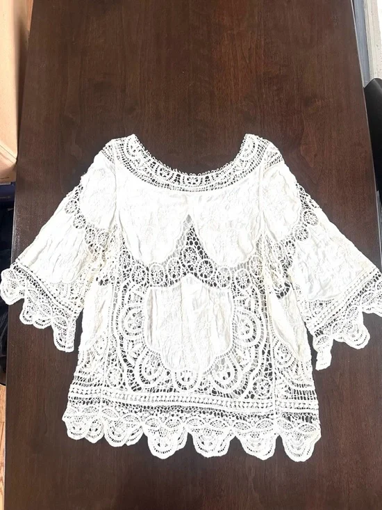 Anthropologie Raga Ivory Crochet Lace 3/4 sleeve Boho Top M Like New