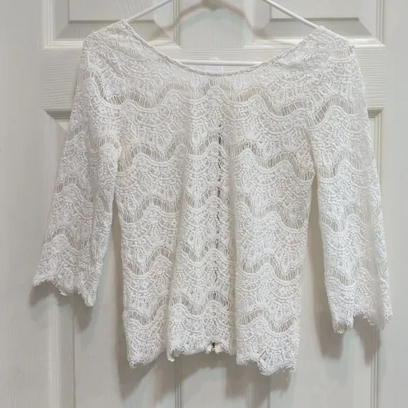 Zara Women's White Lace 3/4 Sleeve Top w/Zippered Back Size Large (Runs Small)