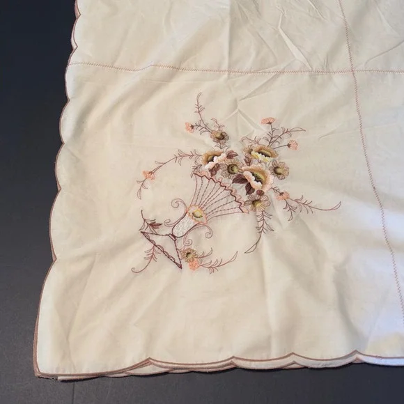 Vintage Embroidered Floral Tablecloth 66x98 Cream Tan Brown Cottagecore Grandma