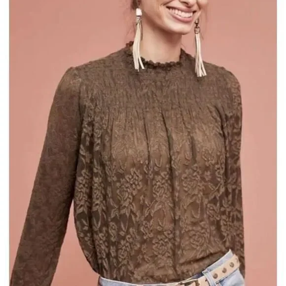 DELETTA Anthropologie Amanna Lace Smocked Olive Tunic Blouse Top sz L
