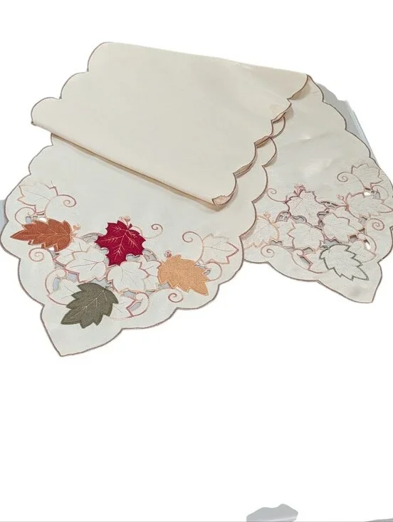Fall/Leaf Pattern Table Runner