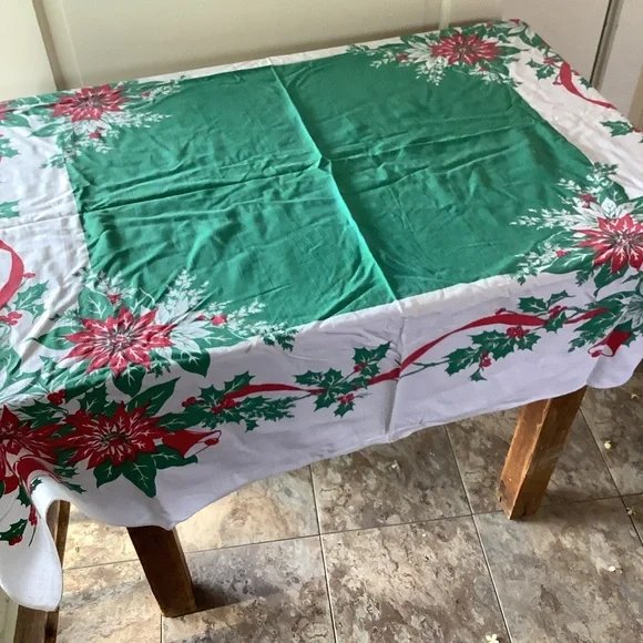 Vintage Christmas Poinsettia Tablecloth Table Linens