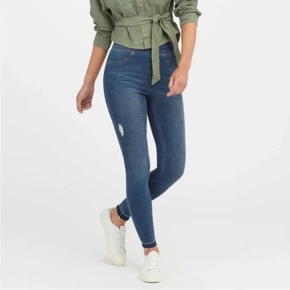 SPANX Distressed Ankle Skinny Jeans Size Medium
