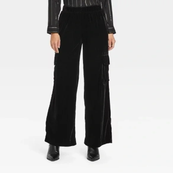 Dolce Cabo‎ Velvet Pants