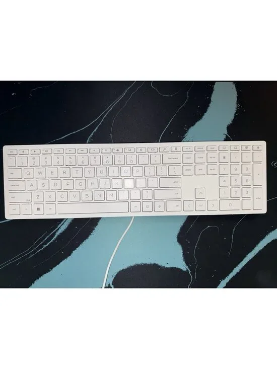HP All In One PC ***KEYBOARD ONLY, USED***