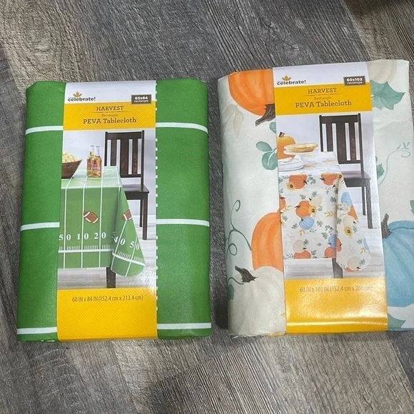 2 rectangle tablecloths