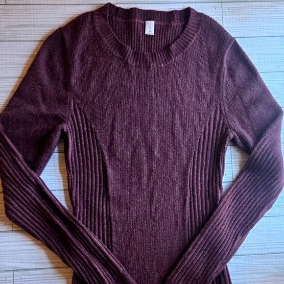 Lululemon Women‎ Merlot Merino Wool Feeling Balanced Sweater  Size 10 Athleisure
