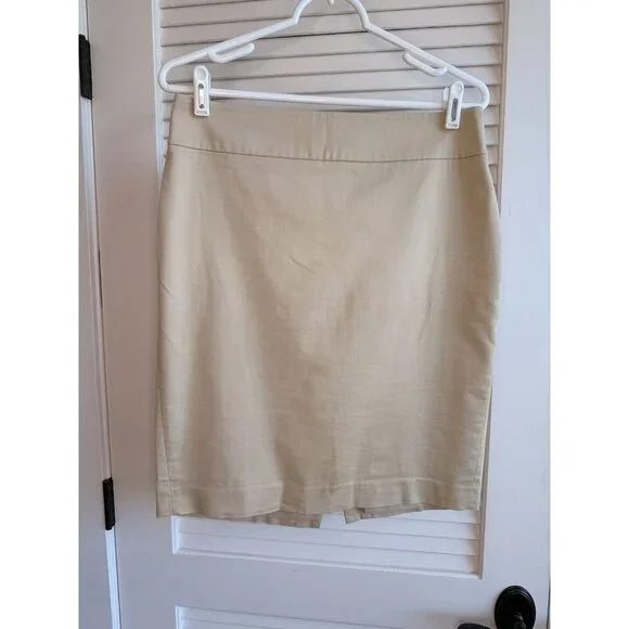 Ann Taylor Size 8 Khaki Pencil Skirt Lined Stretch Career Workwear