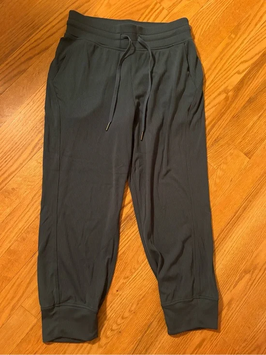 Lululemon joggers