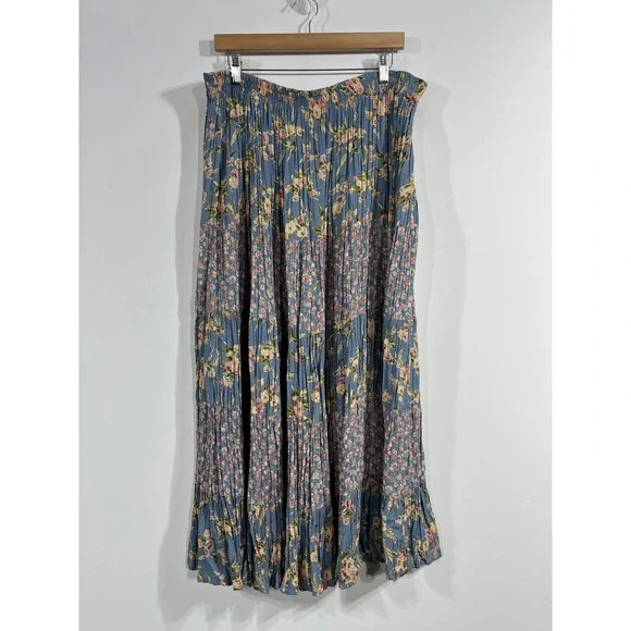 Indira VTG Boho Cottagecore Tiered Floral Maxi Skirt Size Large Feminine Renfair