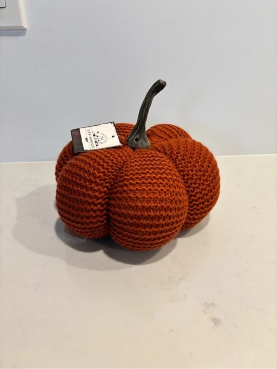 Farmhouse Gracious Living The Grain house knitted style pumpkin shaped pillow