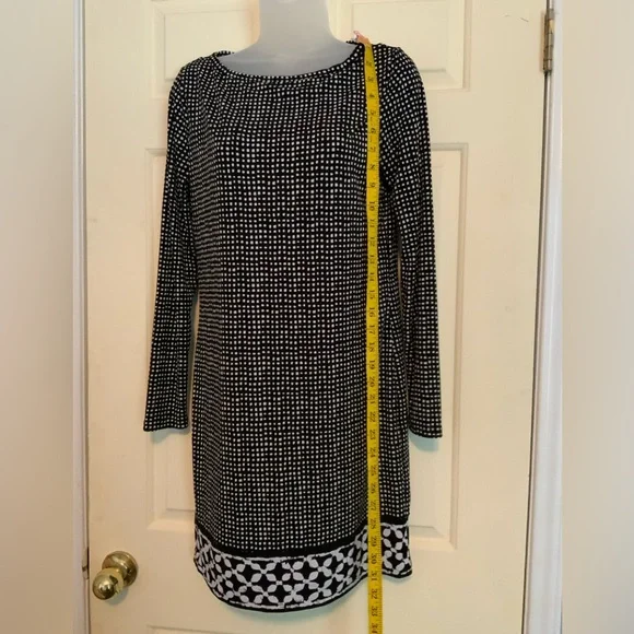 Michael Kors‎ Black Shift Dress Woman’s Size Small Excellent Condition