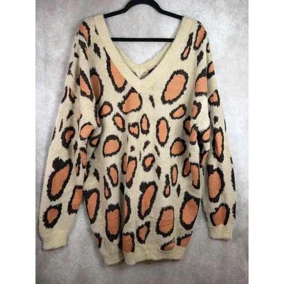 Gigio USA Sweater Womens Large Tan Orange Leopard Print Fuzzy V-Neck Oversized