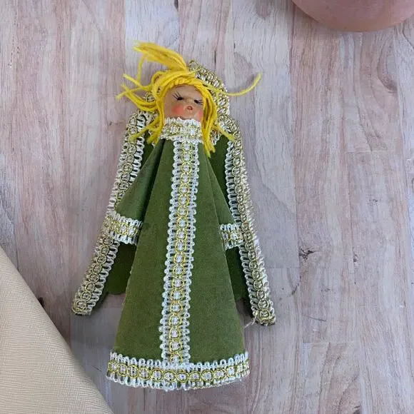 Vintage 1970s Craft Angel Christmas Tree Tropper
