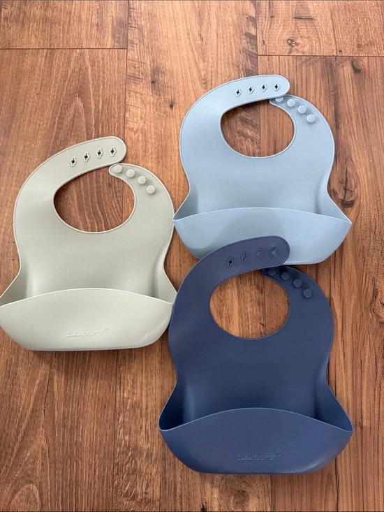 Set of 3 LouLou Lollipop silicone bibs, blue/green