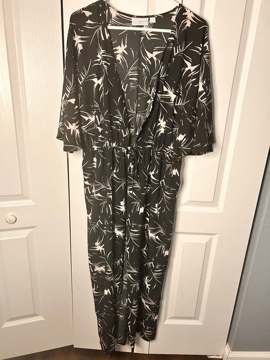 Belle Beach by‎ Kim Gravel Printed Tie Front Cover Up MP / LP Black White