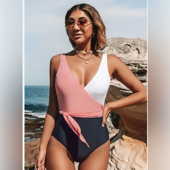Cupshe Encounter Under The Waves Surplice Knotted Colorblock‎ Swimsuit Small NWT