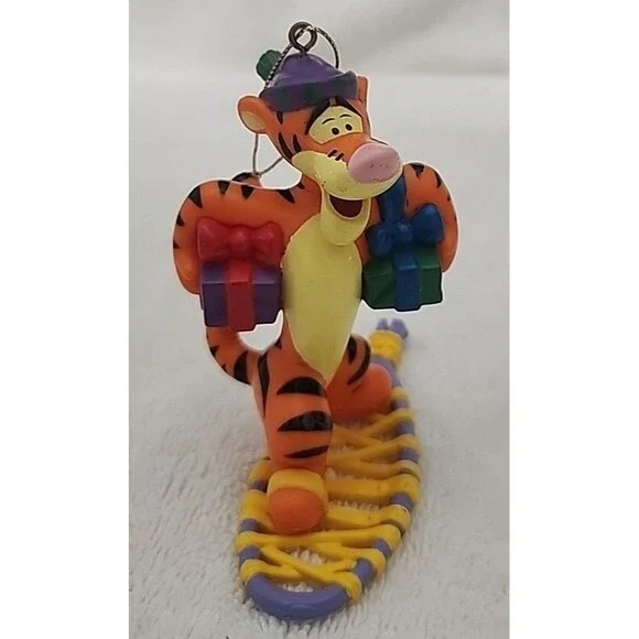 Ornament Cake Topper Disney Winnie The Pooh Tigger Snowshoe Christmas Tree VTG