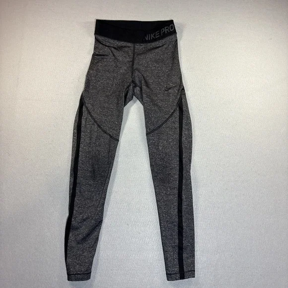 Nike‎ Pro Hyper Cool Women's XS Gray Leggings Stretch Pants Performance