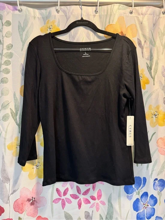 Cyrus Essentials Black Scoop Neck 3/4 Sleeve Tee