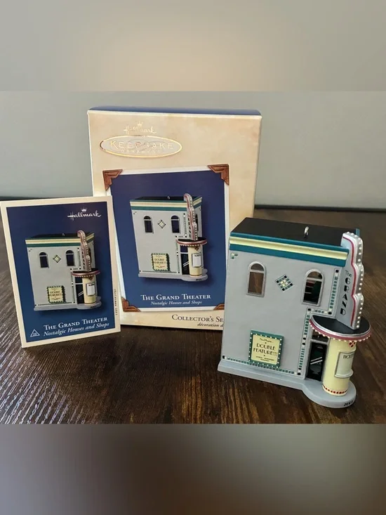 Hallmark Keepsake Grand Theater Ornament 2003 NIB