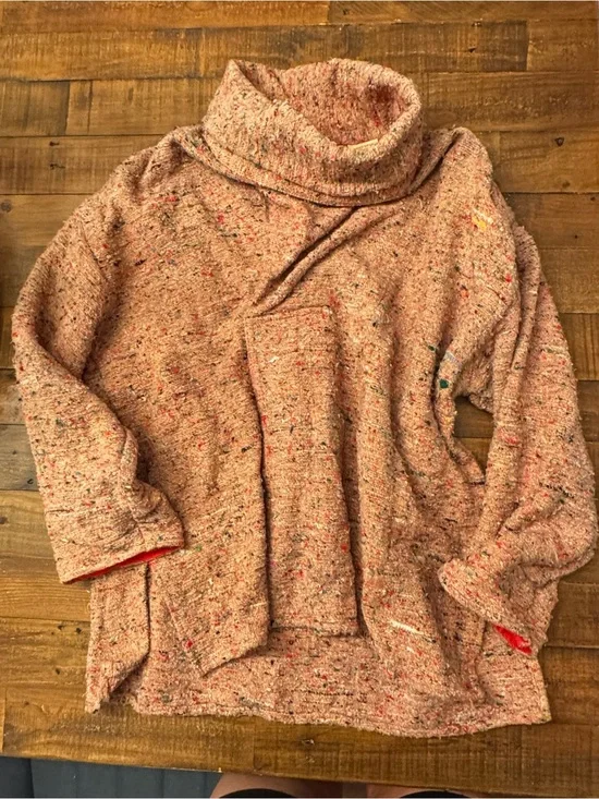 PAUL M ROPP Turtleneck Sweater in Peach Speckle