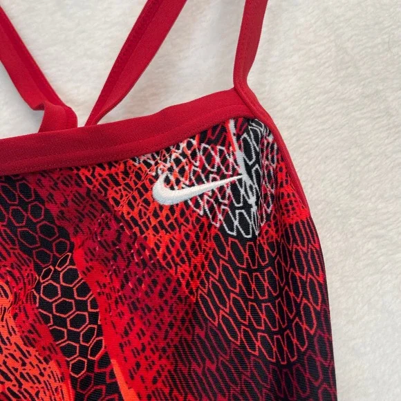 Nike Womens Red Black Honeycomb Sport One‎ Piece Swimsuit Sz 10 Training Workout