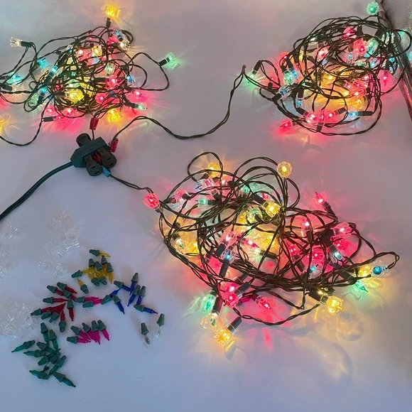 Indoor Christmas String Lights 35 bulb Strands x3 Tulip Flower Multi Color of 3