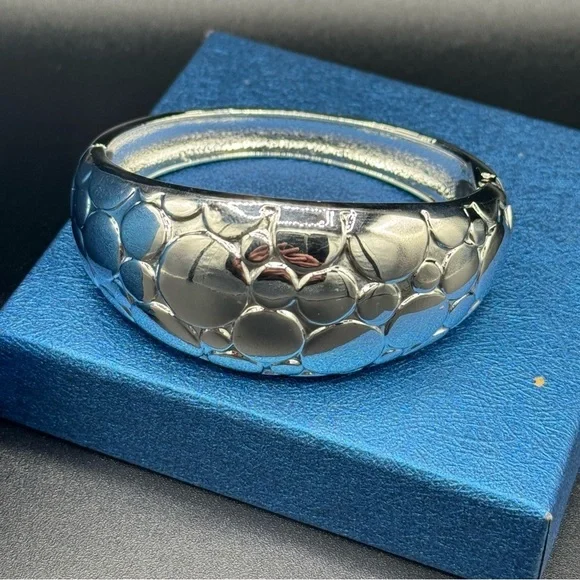 NIB Silver-tone Textured Bangle Bracelet