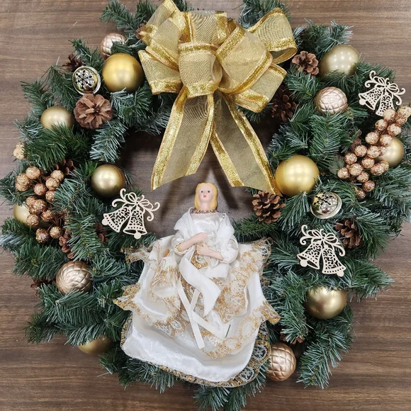HARK THE HERALD ANGELS SING Christmas Wreath Angel 22 Inch Wreath