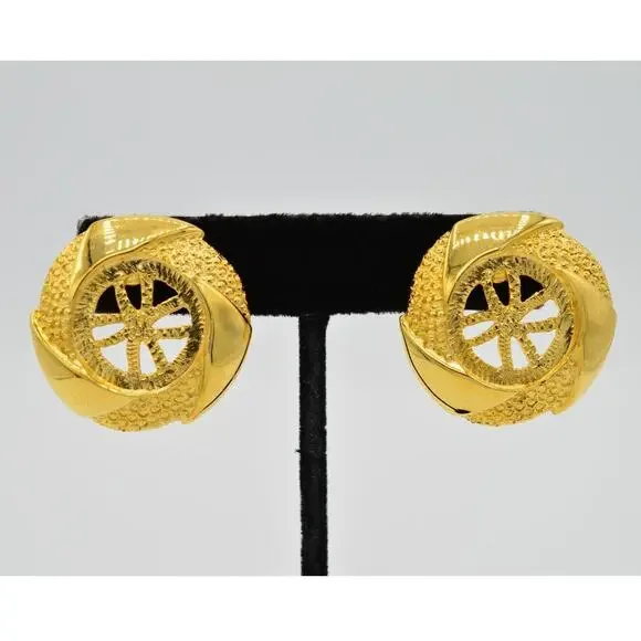 Vintage Chunky Earrings Brushed Gold Tone Nautical Round Wheel NOS 1980s 9L