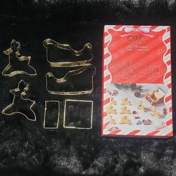 CWC 3D Santa Sleigh And Reindeer Christmas Cookie Cutter Set NIB