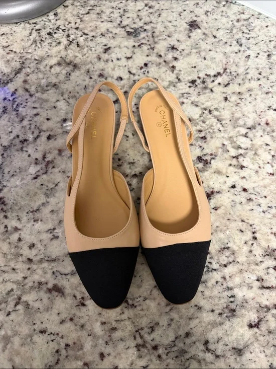 CHANEL Nude and Black Cap Toe Slingback Flats