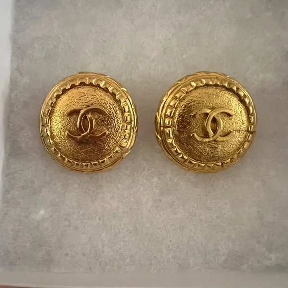 CHANEL Gold Textured Round Clip-On Earrings