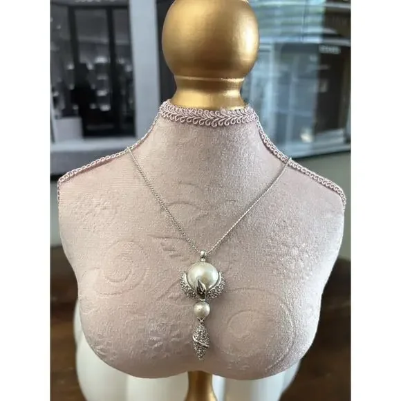 Nina Ricci Rhodium plated Pearl Drop Pendant Necklace Elegant White Pearl Accent