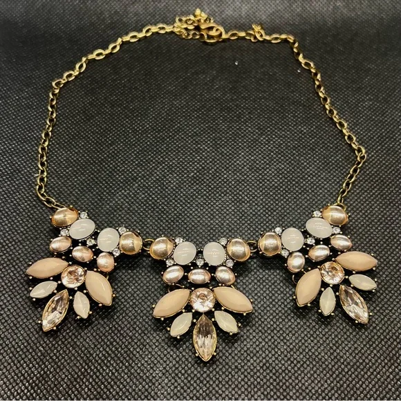 Vintage Pink White Rhinestones Flower Necklace Statement Necklace, Party,‎ Prom
