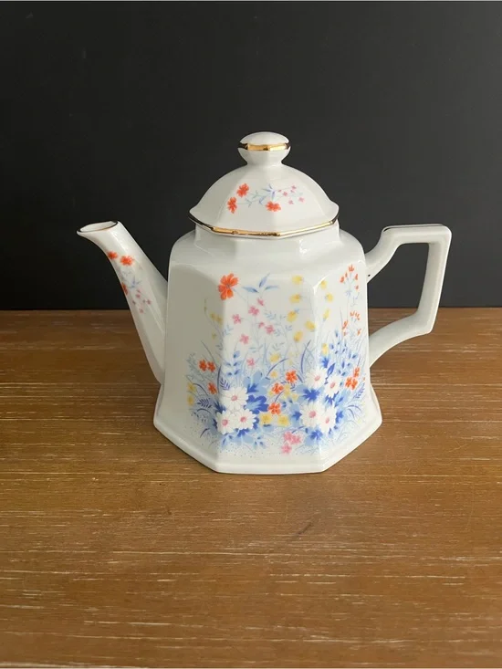 Handpainted Porcelain Teapot-Japan-Octagonal Shape-Lid-Beautiful Wildflowers