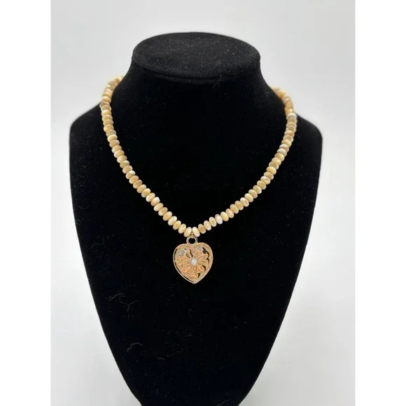 Altar'd State Beaded Necklace‎ Ivory Gold Heart Pendant Adjustable MSRP $38