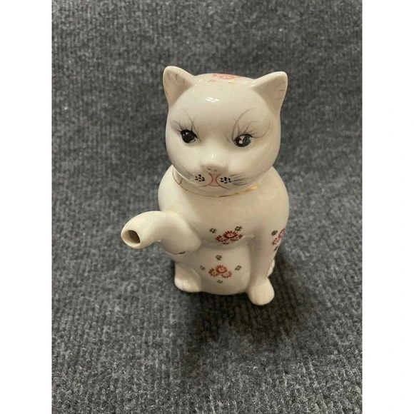 Vintage White Ceramic Cat Teapot Small Floral Pattern Spout Paw Made in China