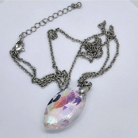 🔸️Silver Plated Chain w/Clear Stone Pendant Necklace