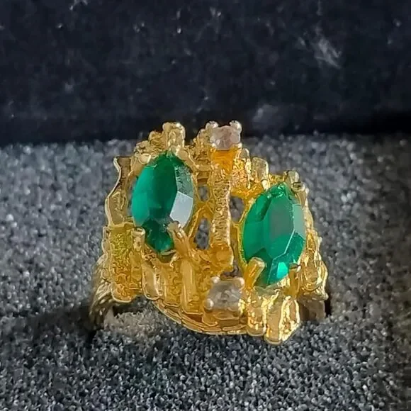 Unbranded Women's Gold and Green Jewellery