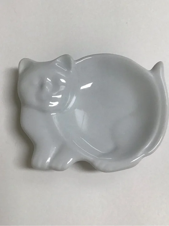 Knobler Porcelain White Cat Tea Bag Holder Trinket Dish Gum 3x4” Japan Vintage