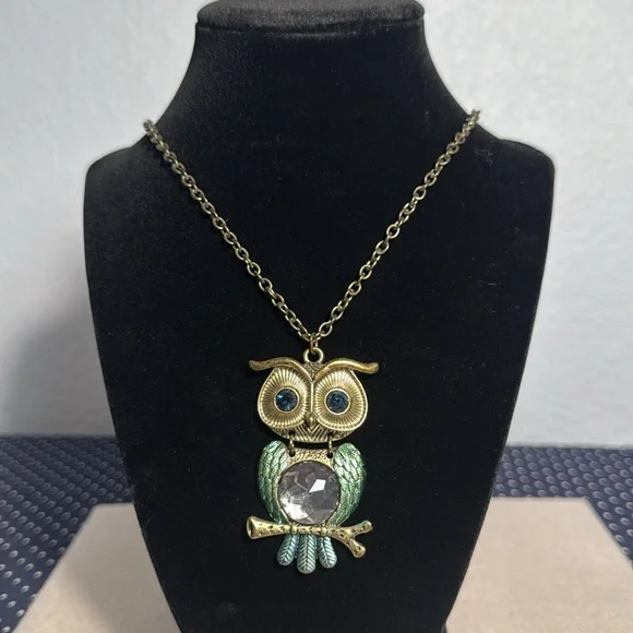 Vintage Y2K Charming Charlie Long Owl Pendant Necklace