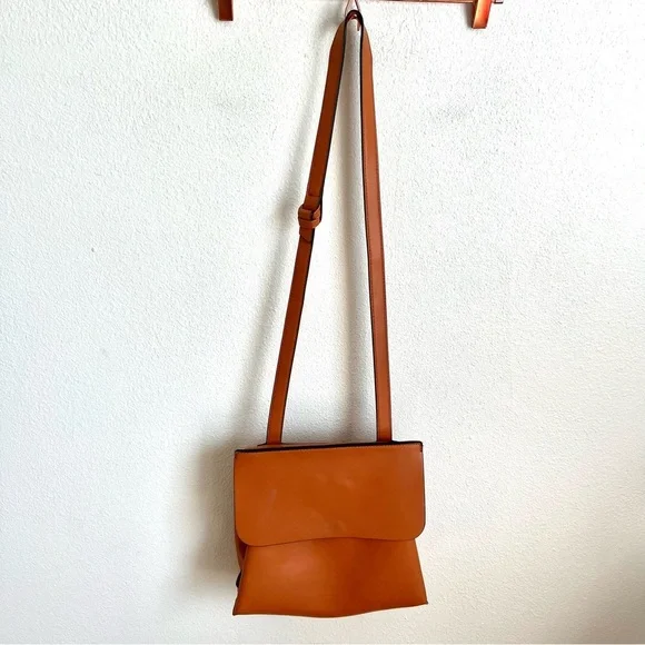 Free People / NWOT Crossbody Bag Purse