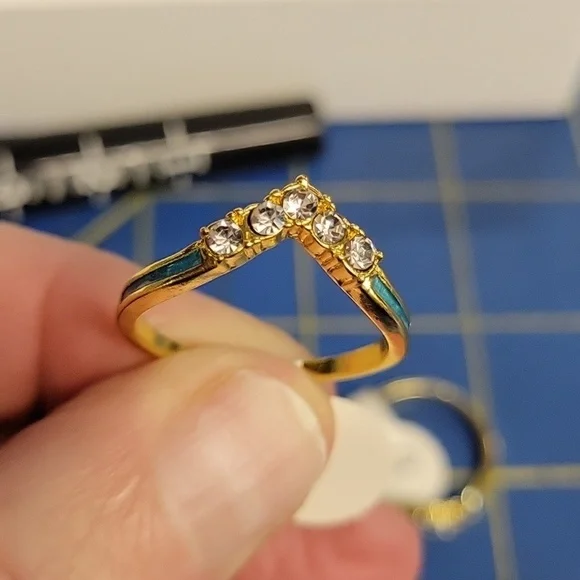 Rhinestone & Teal Accent Gold Tone Ring