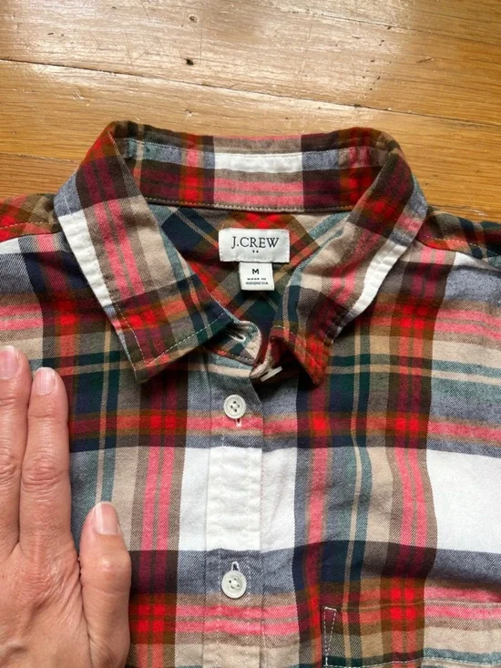 J. Crew women’s plaid shirt tartan white red preppy M normcore cabincore soft!