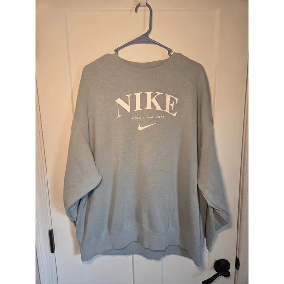 Nike Athletic Dept 1972 Crewneck Sweatshirt Oversized Light Blue Pullover
