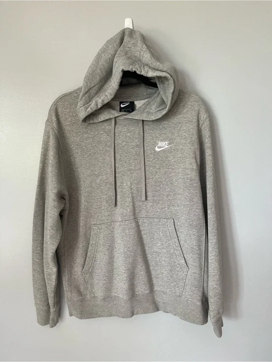 Nike Sportswear Club Fleece Gray Pullover Hoodie Men’s Medium