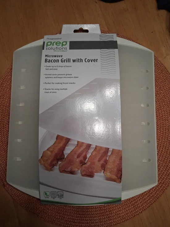 Prep Solutions by Progressive Microwave Bacon Grill with Vented Cover Brand New