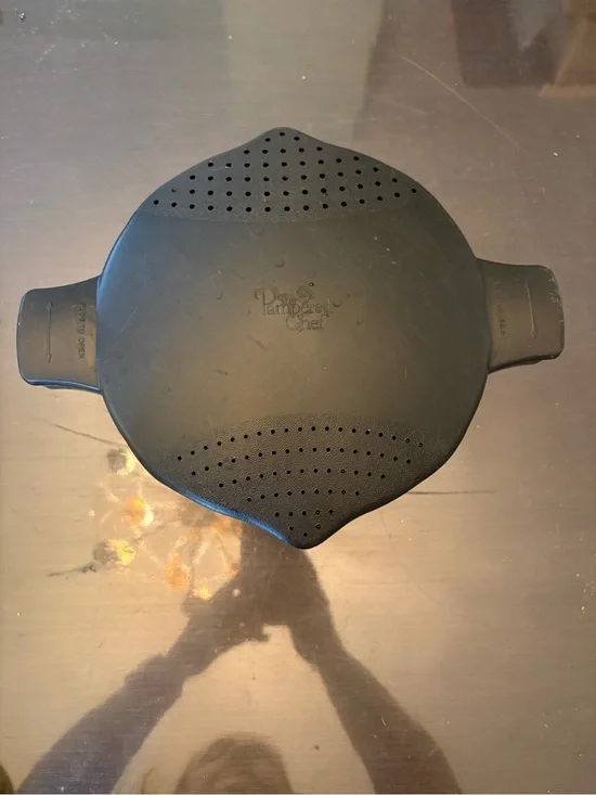 The Pampered Chef 2-Quart Micro-Cooker / Microwave Steamer